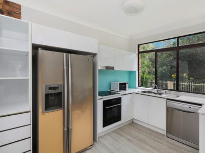 58 Parkyn Parade, Mooloolaba