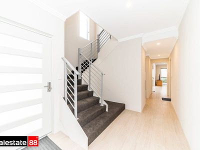 15 Fluorite Way, Carine