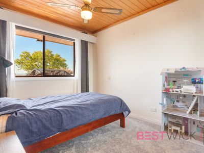 15 Beavis Place, Llanarth