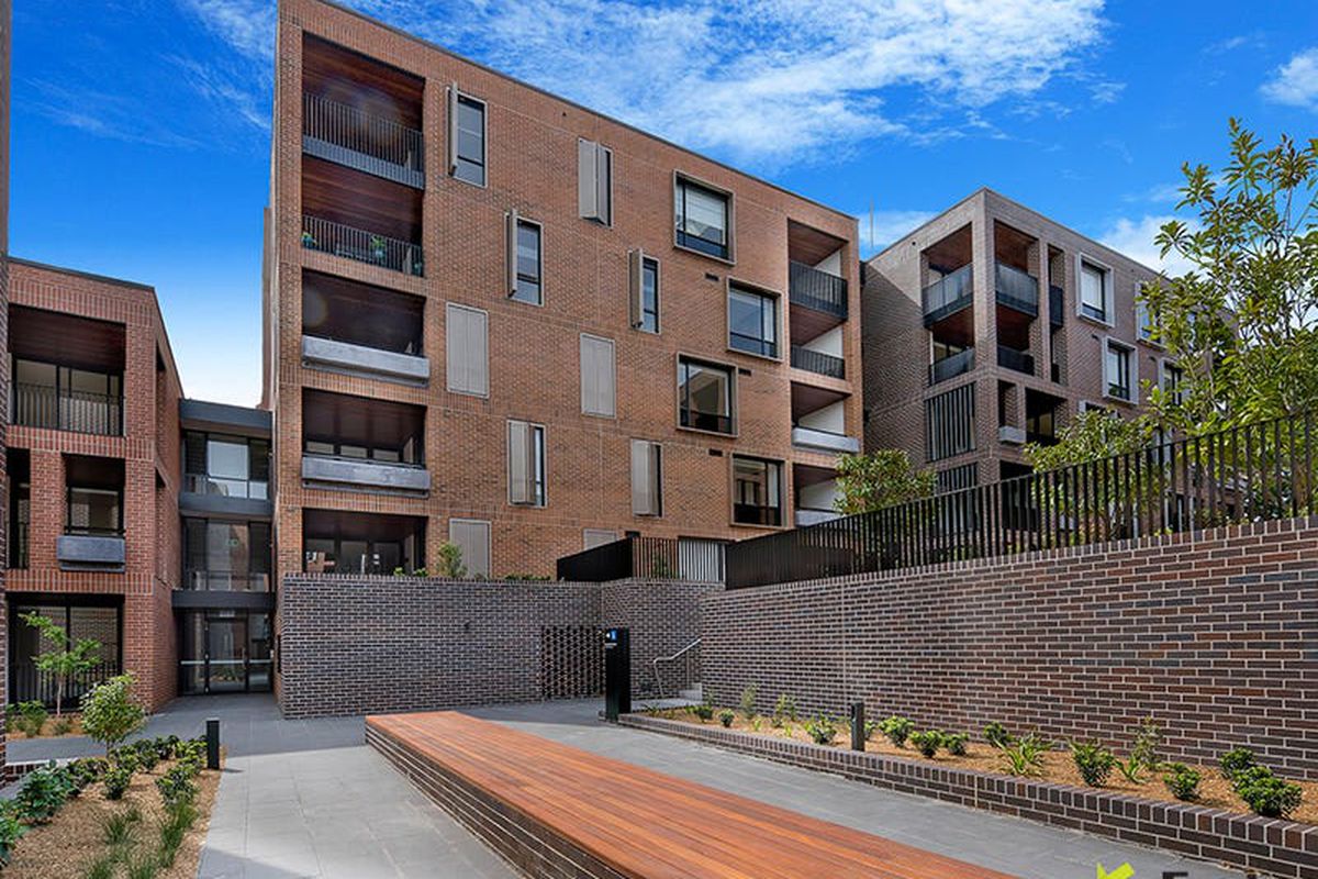 A325 / 3 McKinnon Avenue, Five Dock