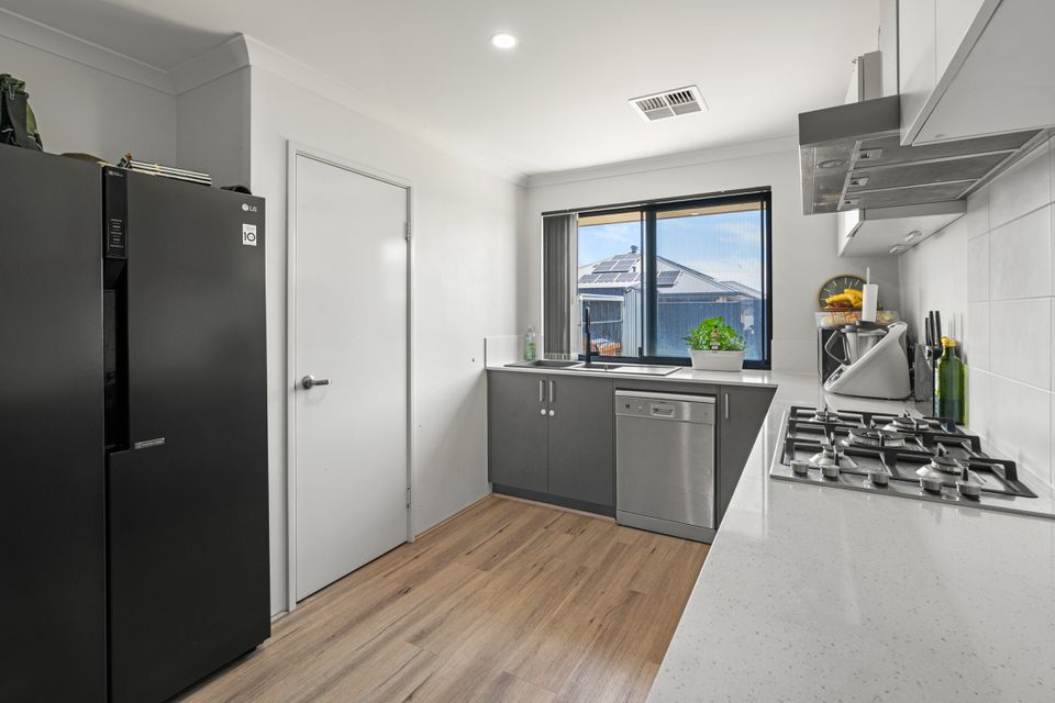73 Pleasantview Parade, Baldivis
