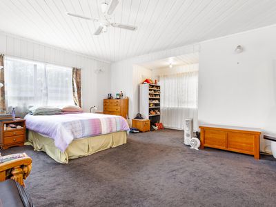 68 Woodside Road, Massey