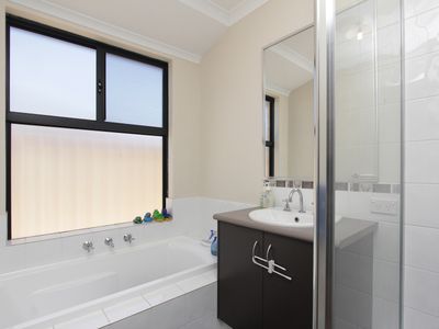 11 Arniston Way, Darch