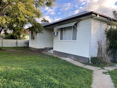 2 Petra Avenue, Tamworth