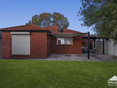 13 Macklin Way, Caroline Springs