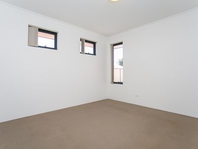 2 / 14 Hotspur Road, Spearwood