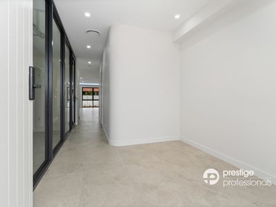 6B Lucas Avenue, Moorebank