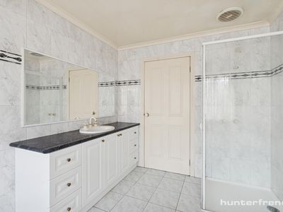 16 Myers Parade, Altona Meadows
