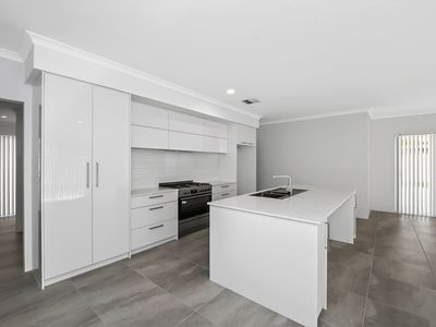 7 ELATION GROVE, Baldivis