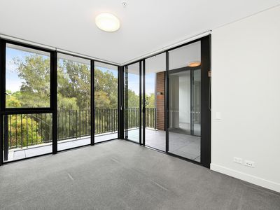 316 / 1A The Crescent, Forest Lodge