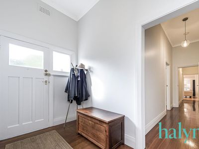 89 Scarborough Beach Road, Mount Hawthorn