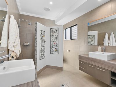 40 MAYFLOWER STREET, Mount Sheridan