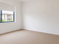 33 Azure Way, Hope Island