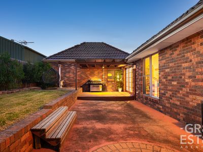 33 Stevensons Road, Cranbourne