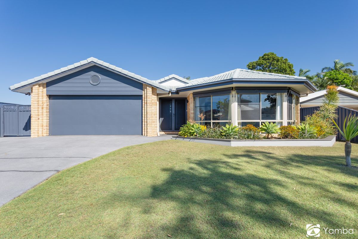 4 Edgewater Close, Yamba