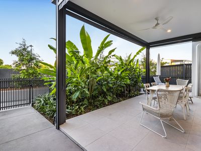 48 Delta Circuit, Hope Island