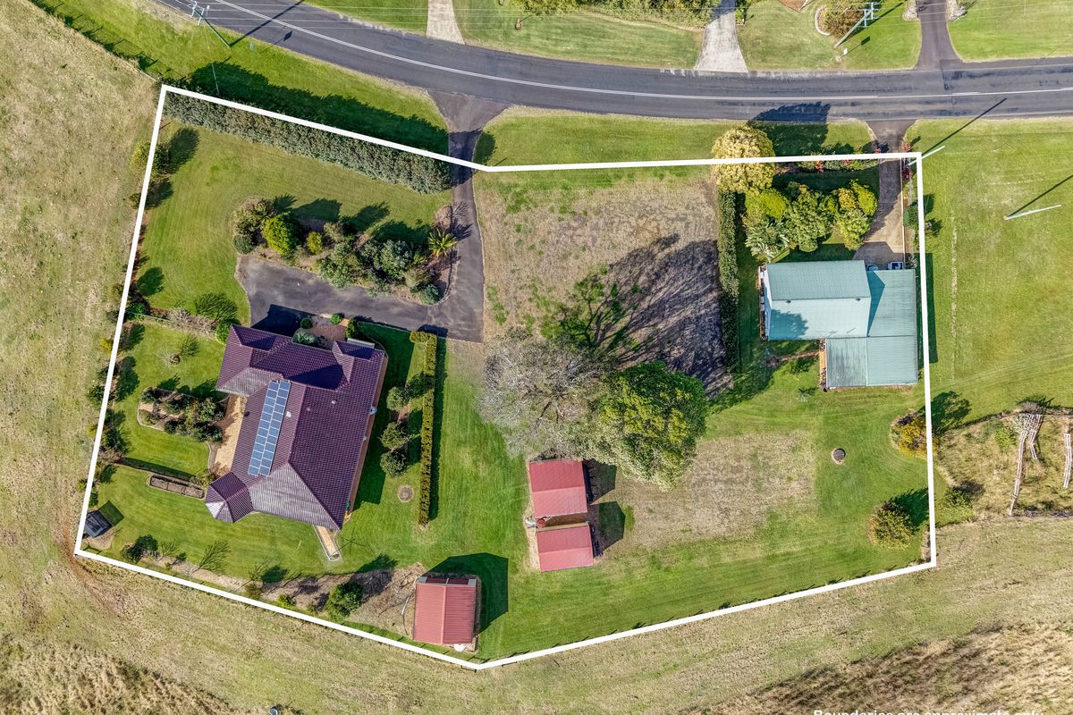 403 Richmond Hill Road, Richmond Hill