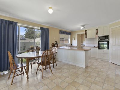 22 MARENGO ROAD, Seymour