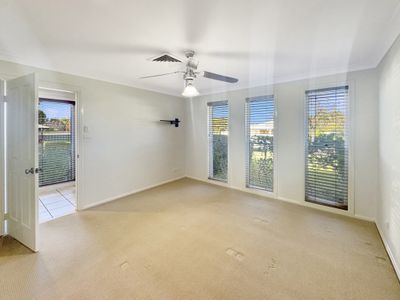 9 Robina Crescent, Dubbo