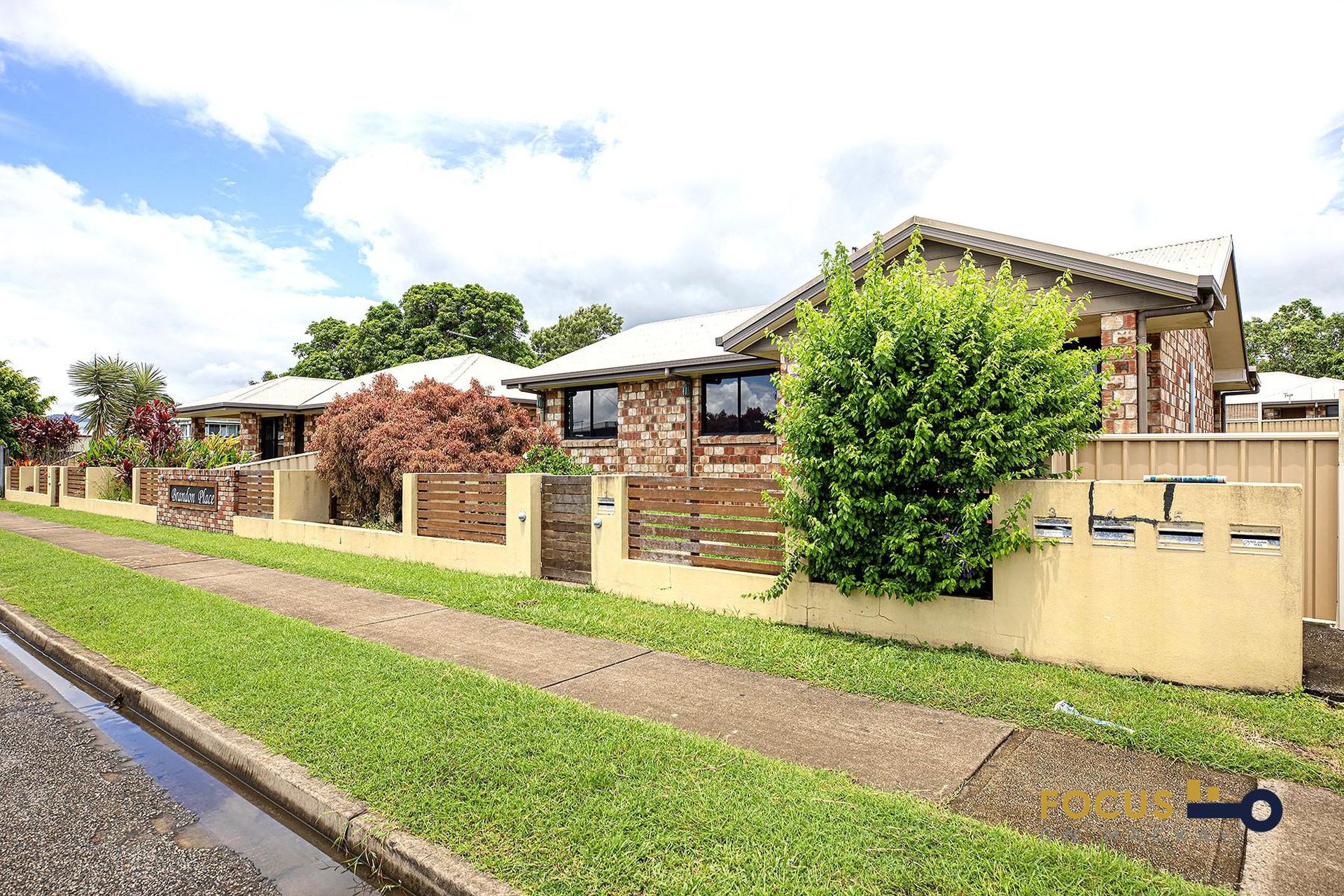 2 / 13 Brandon Street, Sarina