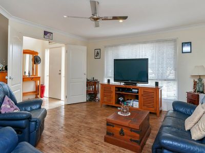 12 Crosby Crescent, Raceview