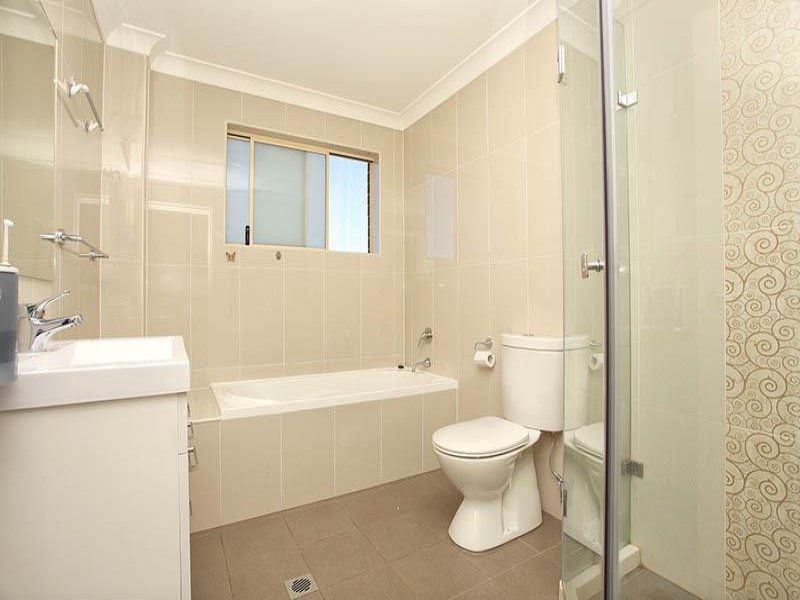 5 / 4 Bridge Rd, Homebush