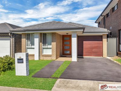 13 Carcoola Way, Jordan Springs
