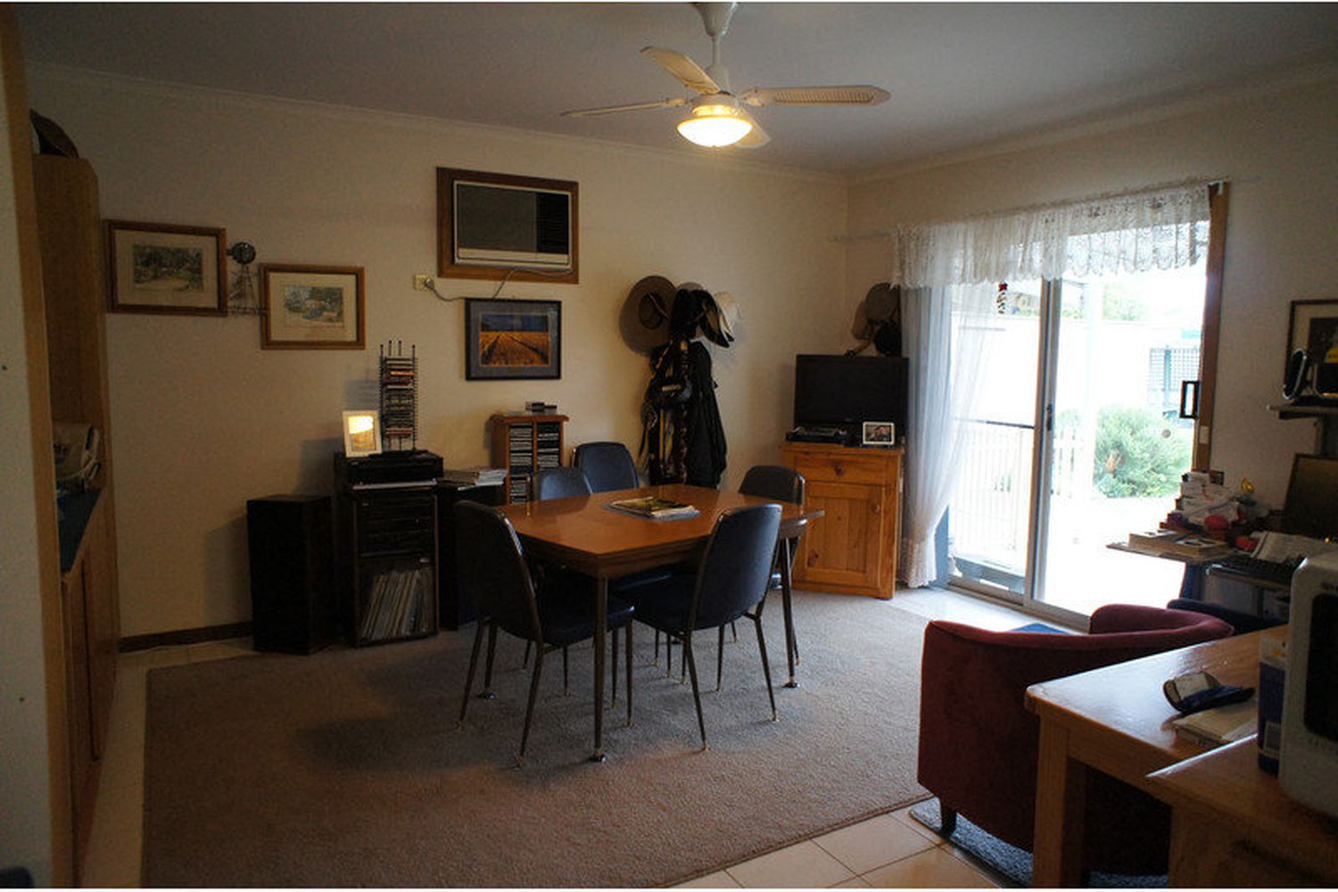 6 Lukin Court, Horsham