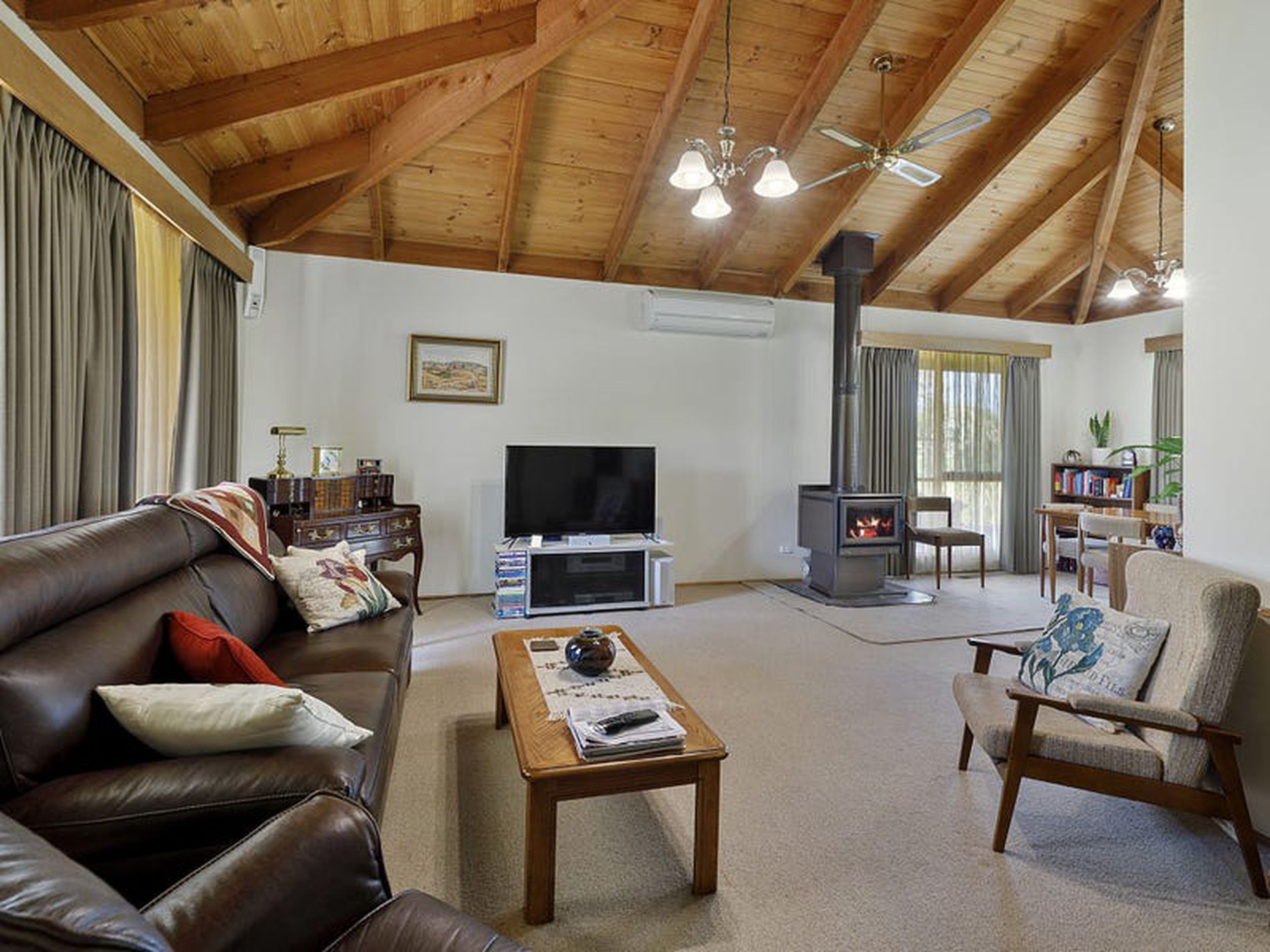 2 Kerris Cct, Seymour