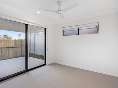 8 Sunset Circuit, Flagstone