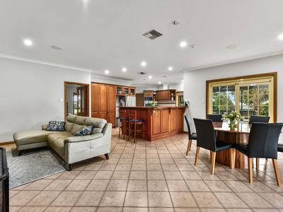 21 Mount Percy Road, Compton