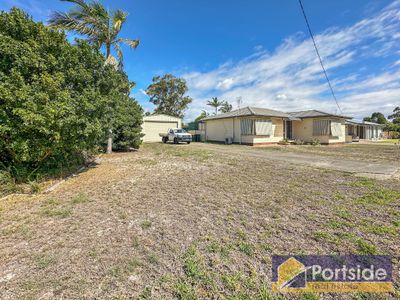 4 Poilus Parade, Tanilba Bay