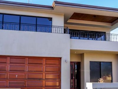 6 HOLYWELL STREET, South Bunbury