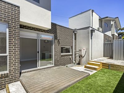 1 / 7 Garnet Street, Essendon West