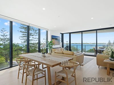 502 / 180 Marine Parade, Labrador