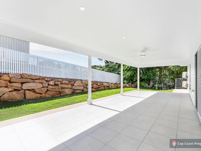 6 Palm Court, Meikleville Hill