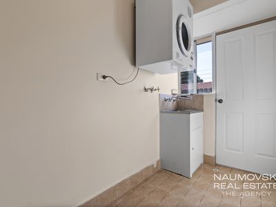 10 / 4 Lee Place, Noranda