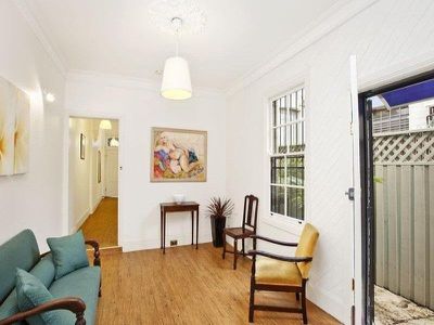 100 Henderson Road, Alexandria