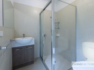 4 / 43 Acacia Crescent, Melton South