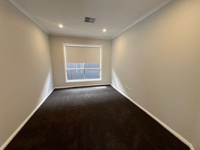11 Burgmann Street, Oran Park