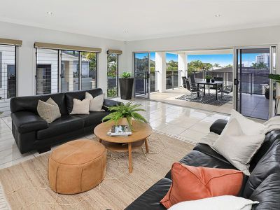 10 Crystal Waves Place, Alexandra Headland