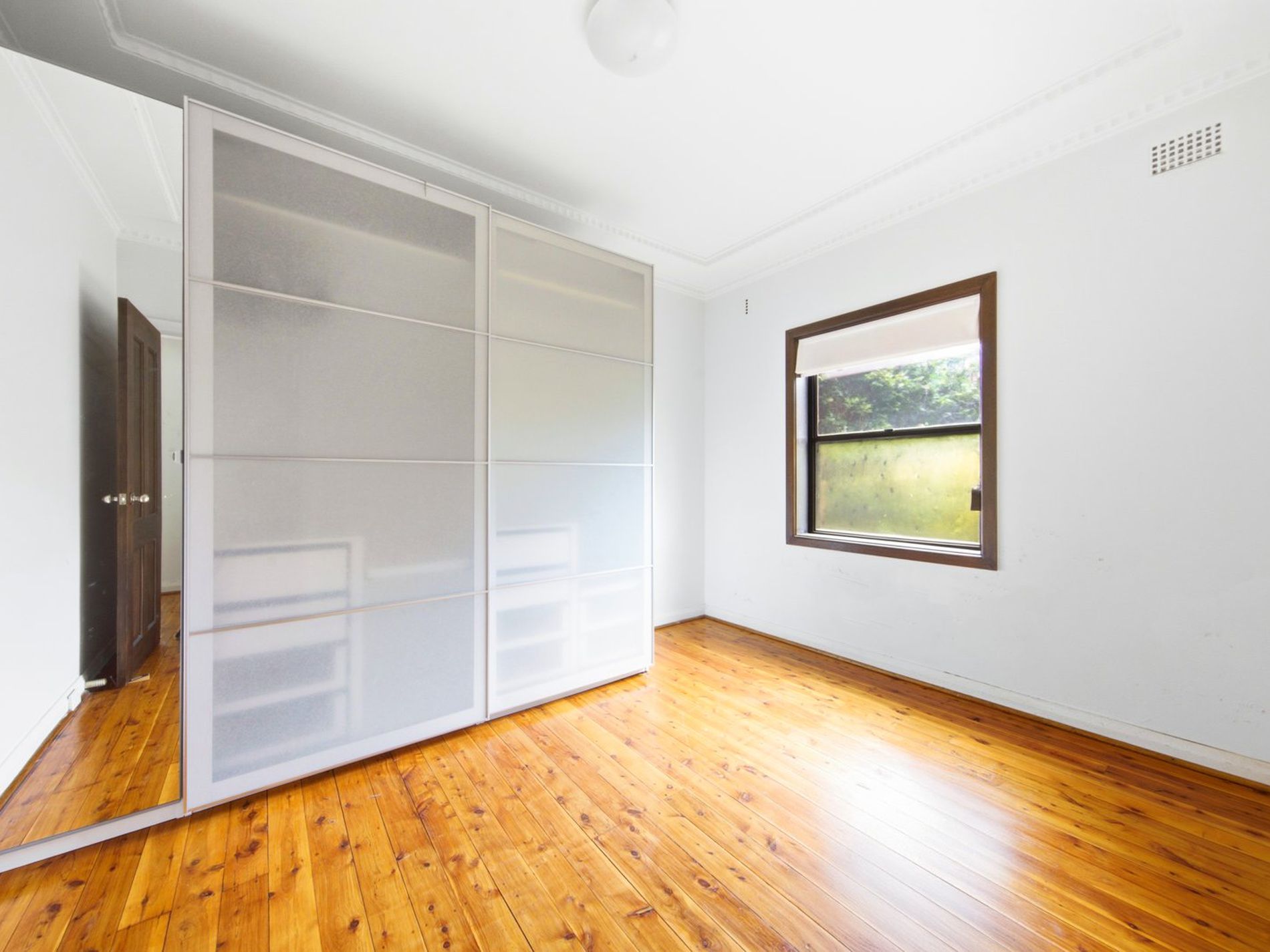 31 Blaxland Road, Rhodes