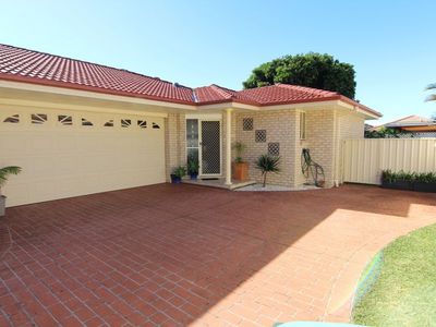 2 / 31 Amanda Crescent, Forster