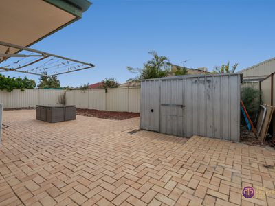 33 Redheart Drive, Thornlie