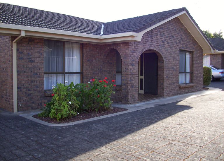 UNIT 2 / 3 HEDLEY STREET, Mount ...