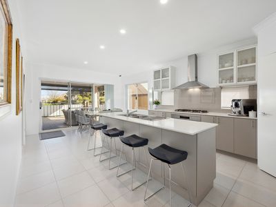 5 Binomial Way, Piara Waters