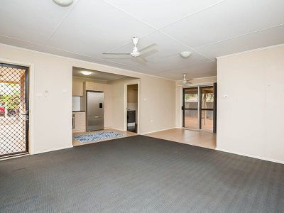 2 / 1 Brown Way, South Hedland