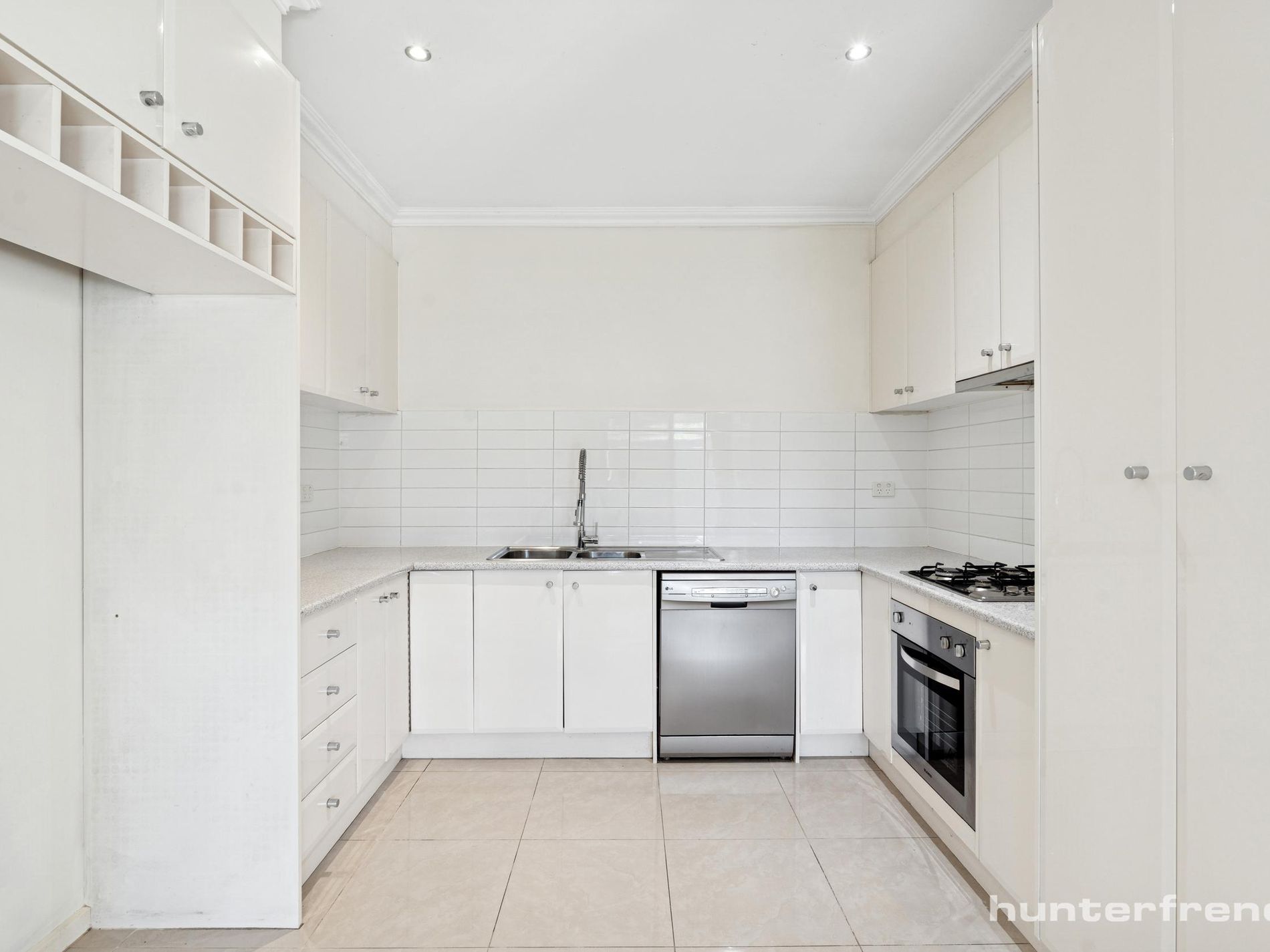2 / 156 Chambers Road, Altona North