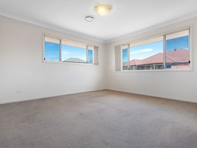 18 Kingshand Drive, Murrumba Downs