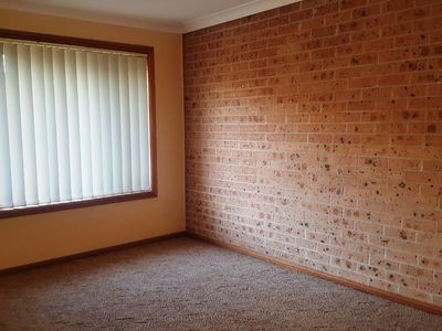 2 / 13 Grove Circuit, Lake Illawarra